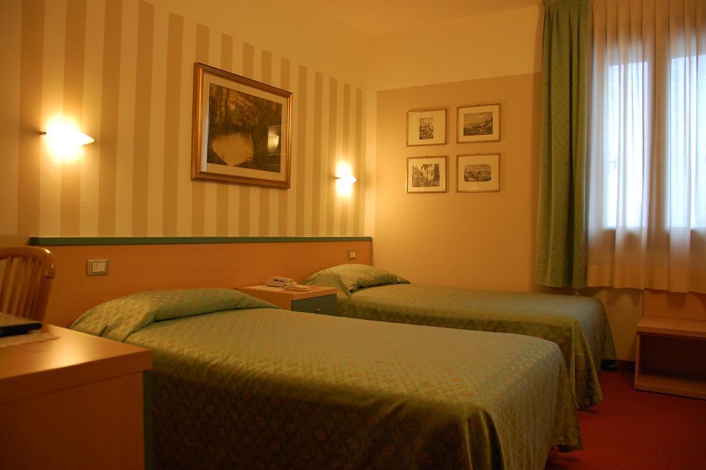 Hotel Belie San Martino di Lupari Oda fotoğraf